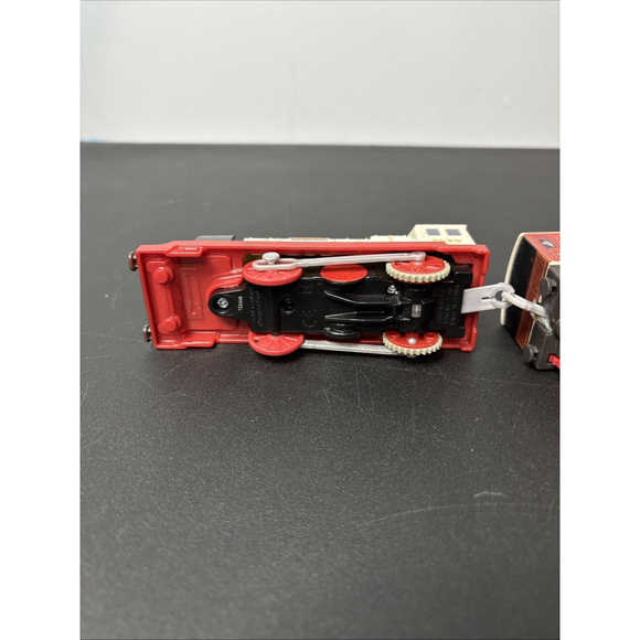 Thomas the Train TrackMaster - 2013 Duchess with cabooses - Tested Working - Picture 4 of 8